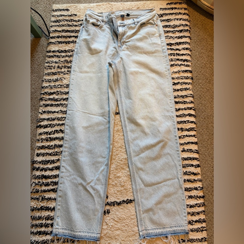 straight leg jeans